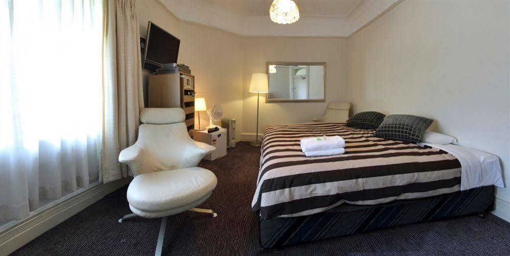 Neutral Bay Lodge Sydney Bagian luar foto