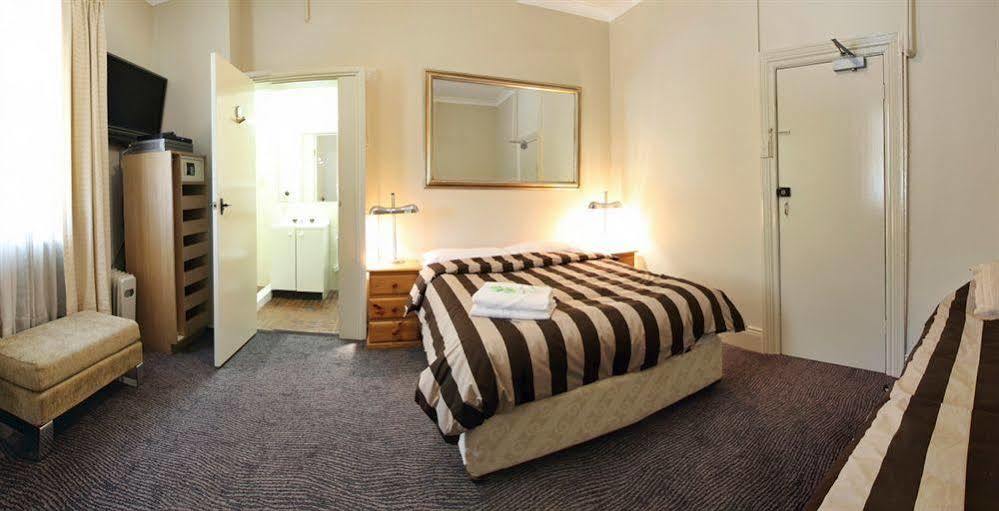 Neutral Bay Lodge Sydney Bagian luar foto