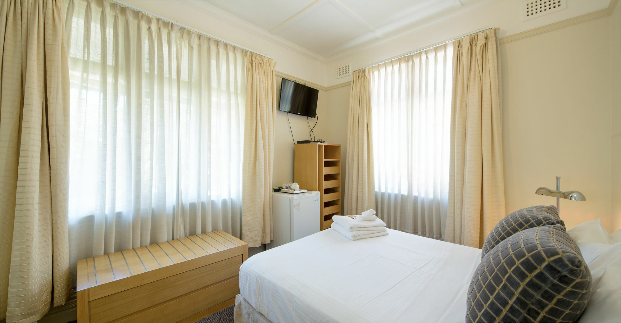 Neutral Bay Lodge Sydney Bagian luar foto
